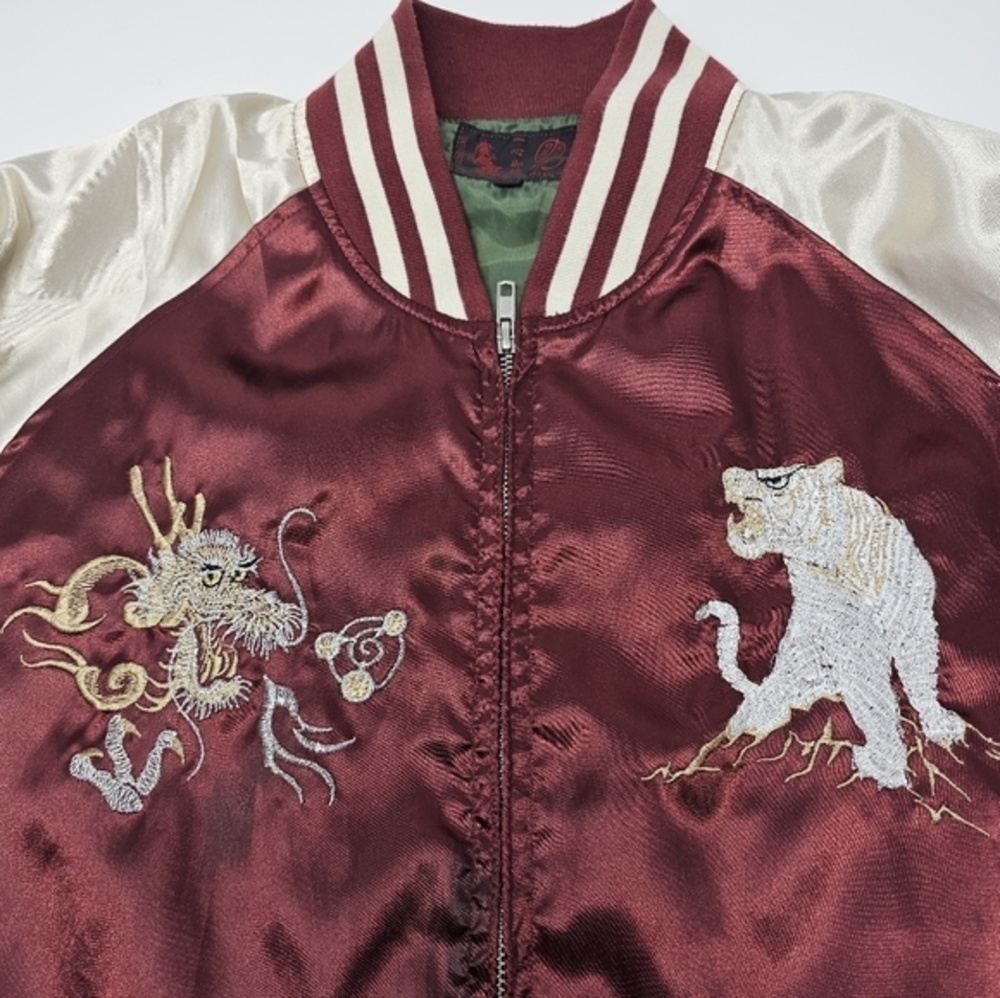 Vintage Sukajan Satin Bomber Jacket Japanese Embroidered Dragon Tiger Large Red. - Picture 4 of 12